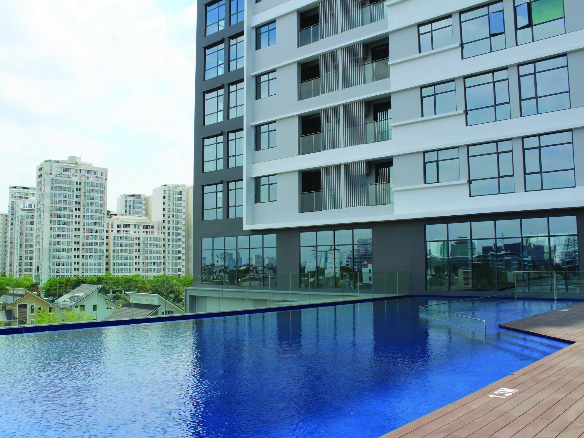 Oakwood Residence Saigon Хошимін Екстер'єр фото